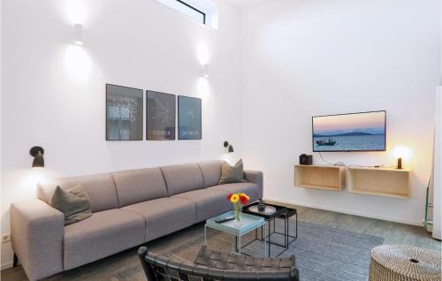 Lembruch House | Gorgeous Home In Lembruchdümmer See