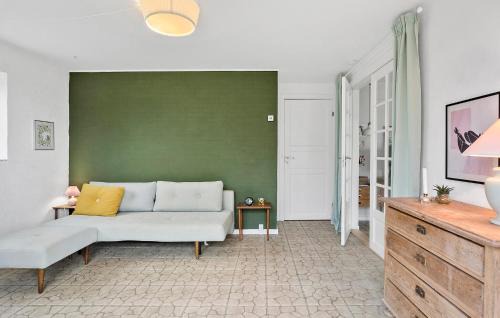 Lundby House | Gorgeous Home In Lundby With Wifi