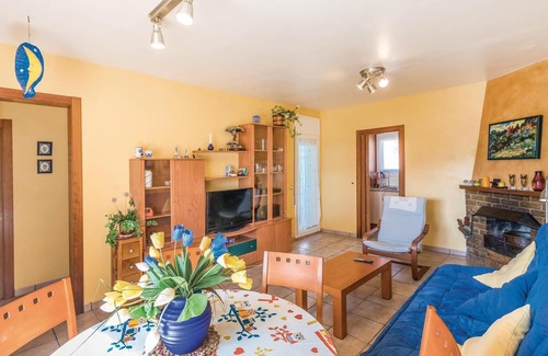 Miami Platja House | Gorgeous home in Miami Playa with WiFi