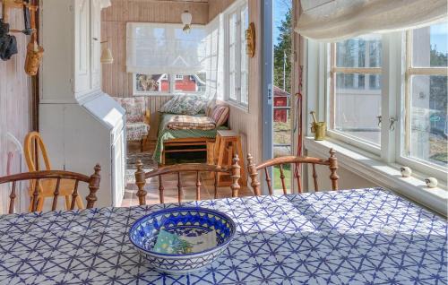 Motala House | Gorgeous Home In Motala With Lake View