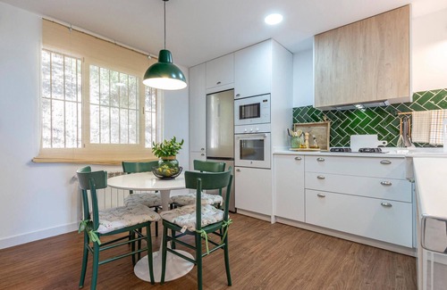 Niguelas House | Gorgeous home in Nigüelas with WiFi