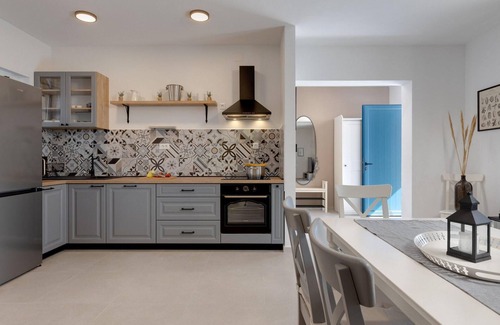 Nin House | Gorgeous home in Nin with WiFi