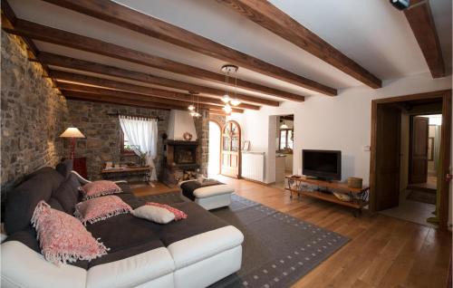 Veli Brgud House | Gorgeous Home In Poljane With Sauna