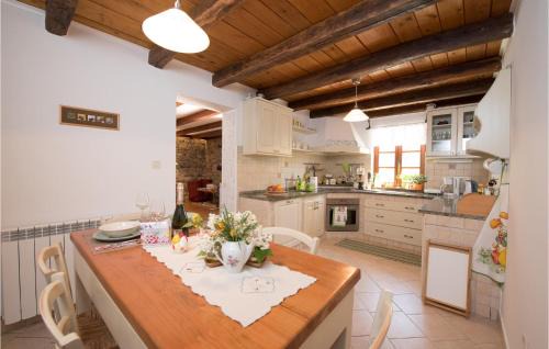 Veli Brgud House | Gorgeous Home In Poljane With Sauna