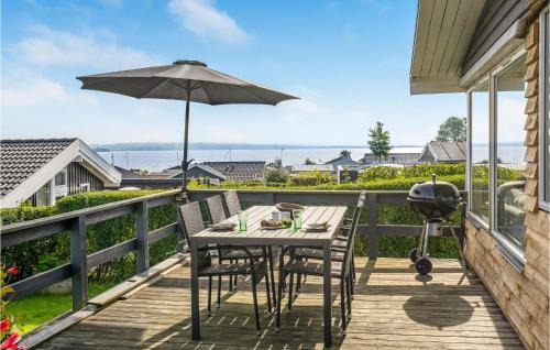 Ronde House | Gorgeous Home In Rønde With Wifi