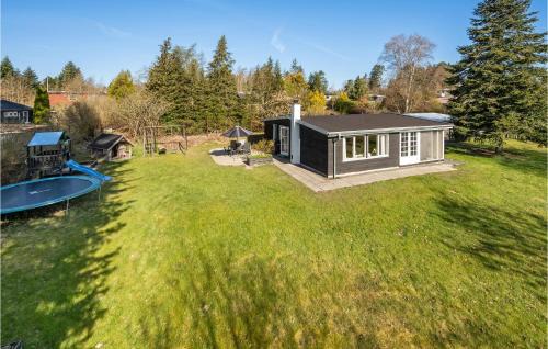 Ronde House | Gorgeous Home In Rønde With Kitchen