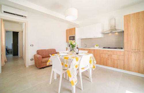 Realmonte House | Gorgeous home in Realmonte with kitchen