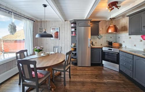 Tinn House | Gorgeous Home In Rjukan With Kitchen