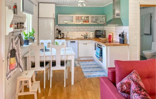 Ryd House | Gorgeous Home In Ryd With Sauna