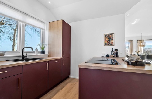 Grønninghoved Strand House | Gorgeous home in Sjølund with kitchen