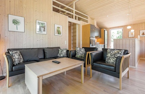 Store Kongsmark House | Gorgeous home in Slagelse with kitchen