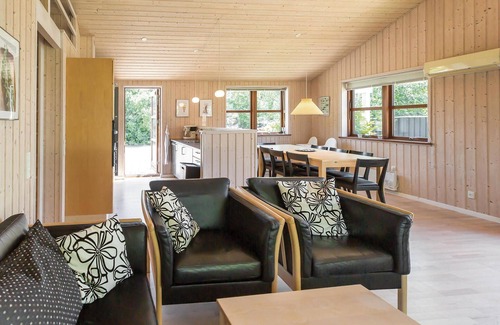 Store Kongsmark House | Gorgeous home in Slagelse with kitchen