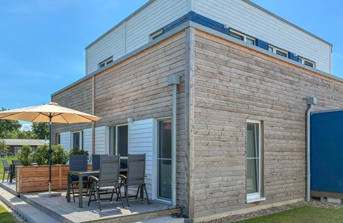 Tossens House | Gorgeous home in Tossens with sauna
