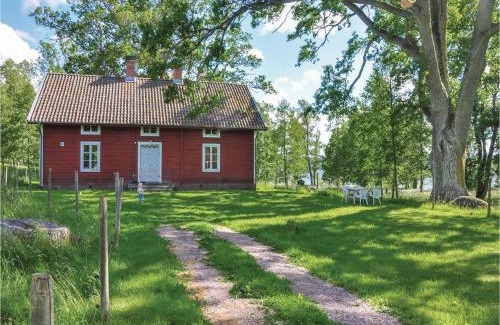 Tranas Municipality House | Gorgeous Home In Tranås With Kitchen