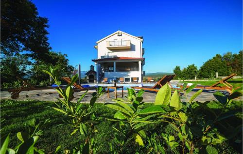 Trilj House | Gorgeous Home In Trilj With Kitchen