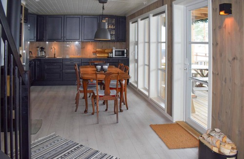 Kviteseid House | Gorgeous home in Vrådal