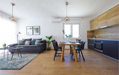 Vrsi House | Gorgeous Home In Vrsi