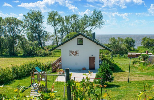 gmina Wolin House | Gorgeous home in Wolin with kitchen