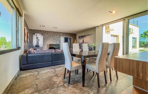 Yecla House | Gorgeous Home In Yecla