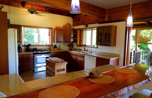 Honaunau-Napoopoo House | Gorgeous Home! Walk to K Bay & Manini Beach! Summer Discounts for You!