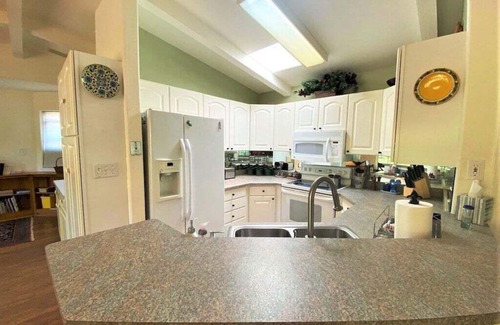 Hermosa House | Gorgeous Home with Creek in Yard, 10 Min. to Town/20 Min. to Ski, Dog Friendly