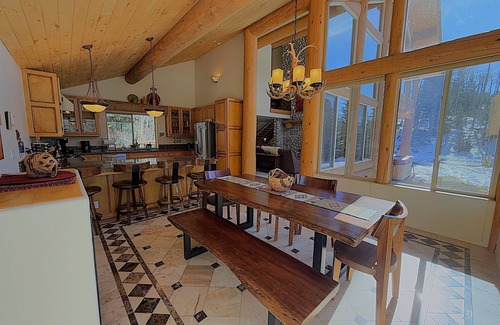 Columbine Lake Cabin | Gorgeous Home with Hot Tub & Private Pond just 2 Miles to Purgatory Ski Resort