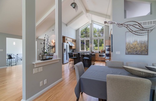 Chippewa Falls House | Gorgeous house and property on Scenic Lake Wissota.