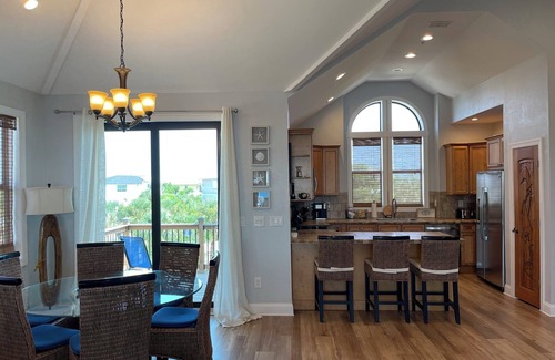 North Captiva House | GORGEOUS HUGE BEACH HOUZ! INCLUDES ISLAND CLUB AMENITIES/360 VIEWS/2MINS 2BEACH