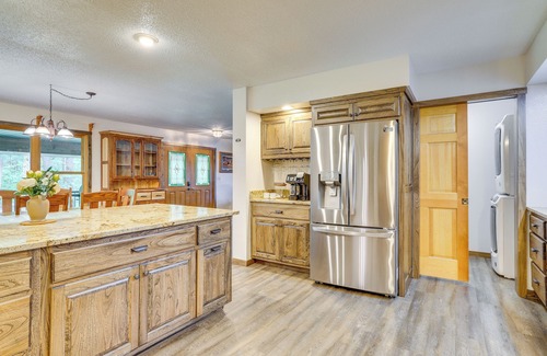 Neillsville Cottage | Gorgeous Lake Arbutus Getaway w/Dock & Boat House
