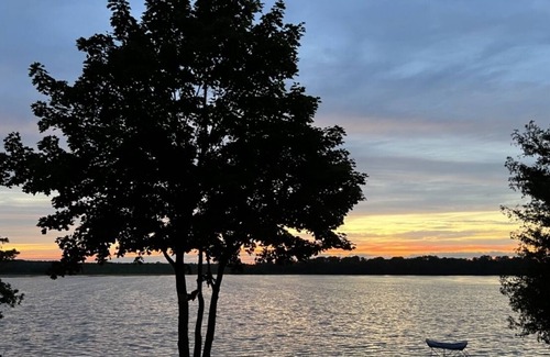 Kirkfield Cottage | Gorgeous Lake Front Cottage for Large Families - Sunsets for Days