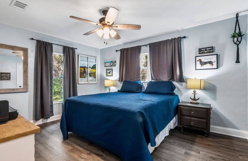 Hawthorne House | Gorgeous Lake Retreat! Fully Remodeled! Lochloosa on my Mind!