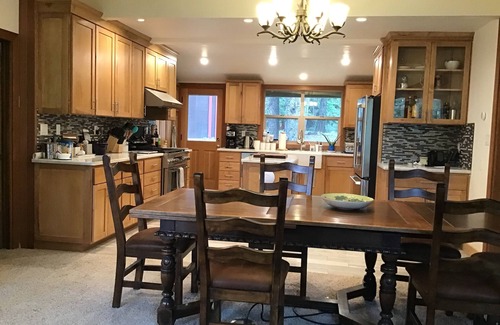 Chamberlands House | Gorgeous large Lake Tahoe Home with Chamberlands Membership, plus summer cottage
