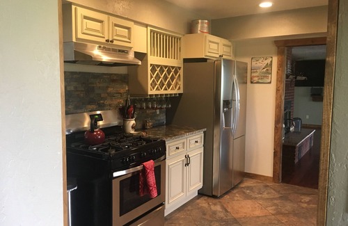 Cortez Cabin | Gorgeous LUXE Lodge 80 Acres cattle Ranch pond Views Close Nat Parks Ski McPhee
