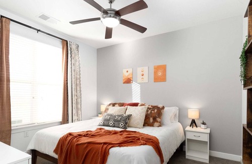 Draper Apartment | Gorgeous Luxury Apartment with Pool Hot Tub