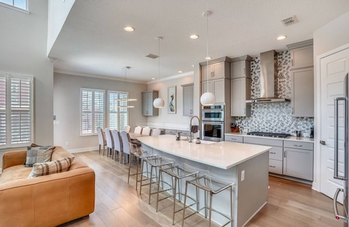 Redington Beach House | GORGEOUS Luxury home, right across from beach! Redington Townhouse 16303