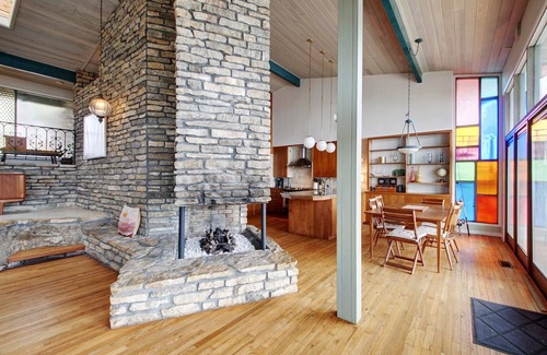 Burnet House | Gorgeous MCM Lake House on Lake Buchanan! Pool & Hot tub! The lake is full!