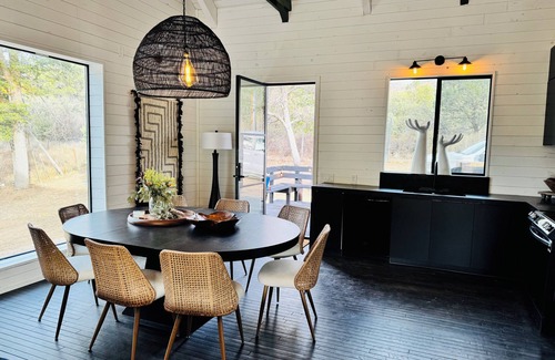 Cherry Cabin | Gorgeous Mountain View Cabin Retreat - Sleeps 14