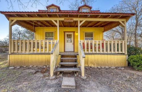Fredericksburg Cabin | Gorgeous multi-family getaway consisting of eight homes on a working winery