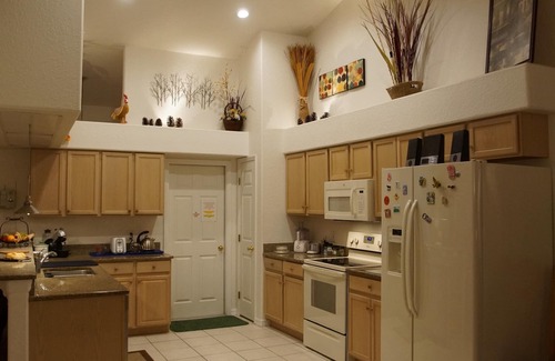 Loma Vista Villa | Gorgeous, near parks, 2 master suites, private pool&spa, covered patio, wifi