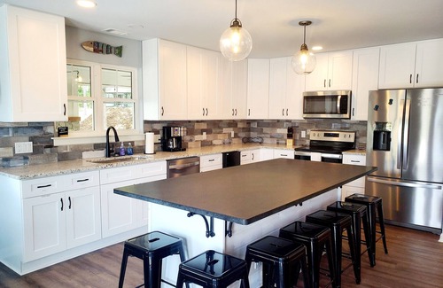 Little Kowaliga House | Gorgeous Newly Reimagined Lake Martin Home Within Steps of the Water