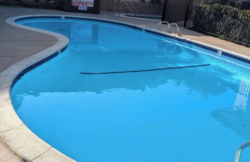 Carlsbad Condo | Gorgeous Oasis 2 bed/1 bath Spacious Townhouse overlooking Pool & close to Beach