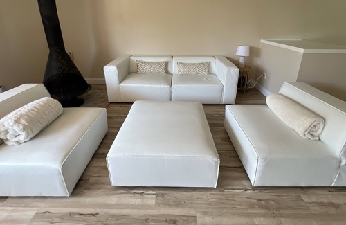 Carlsbad Condo | Gorgeous Oasis 2 bed/1 bath Spacious Townhouse overlooking Pool & close to Beach