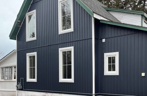 Port Elgin House | Gorgeous Renovated 5 BDR Century Home - Steps Away from Port Elgin's Main Beach!