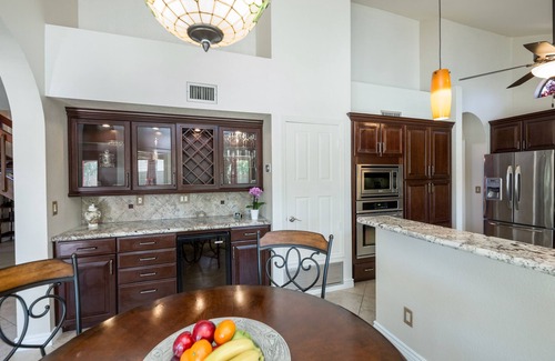 Paradise Valley Mirada House | *Gorgeous Retreat in the Desert* Newly remodeled 4 BR Home with pool & hot tub