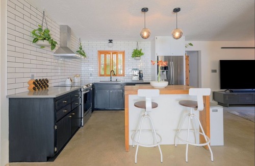 Fairview Shores House | Gorgeous, spacious Mid Century Sanctuary in the heart of Orlando, Florida