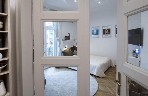 Ujlipotvaros Apartment | Gorgeous studio flat near the city Center + AirCo