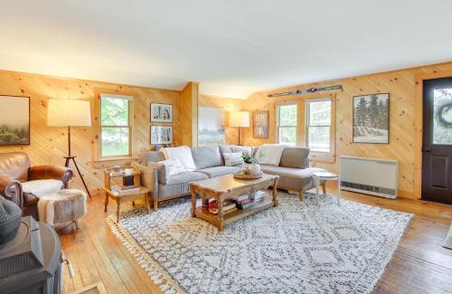 Hanover House | Gorgeous Sunday River Cabin with Saltwater Hot Tub!