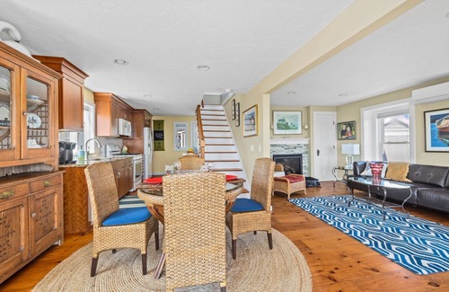 Breakwater Village House | Gorgeous Sunsets, Beach Views & Ocean Views from this Immaculate Property