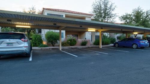 Central Scottsdale House | Gorgeous Upgraded Scottsdale Condo