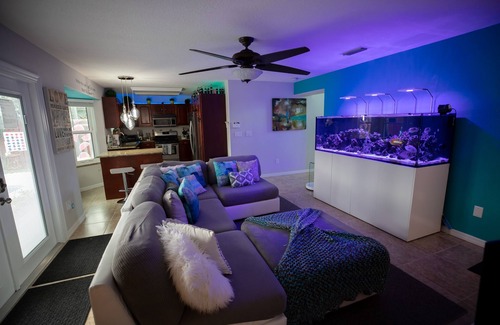 Tropic House | Gorgeous Urban Oasis w/Hot Tub, HEATED POOL and Private Movie Theater by RedAwning